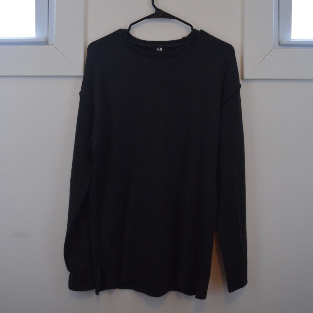 NWOT Gray H&M Sweater